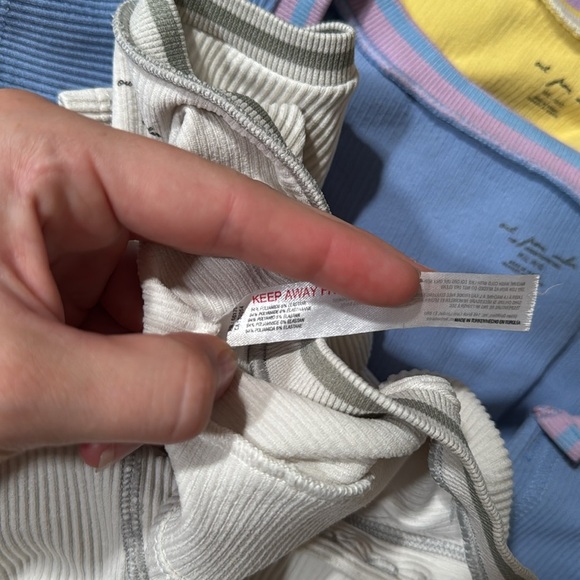 Urban Outfitters Go For Gold Top Bundle - Picture 7 of 11